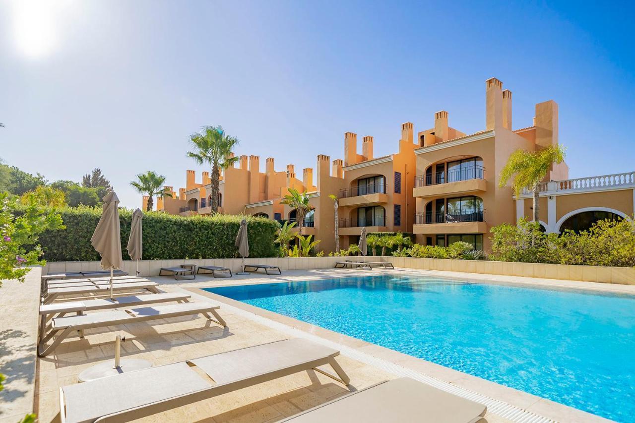 Al - Apartamento Vila Sol F5 T クアルテイラ エクステリア 写真