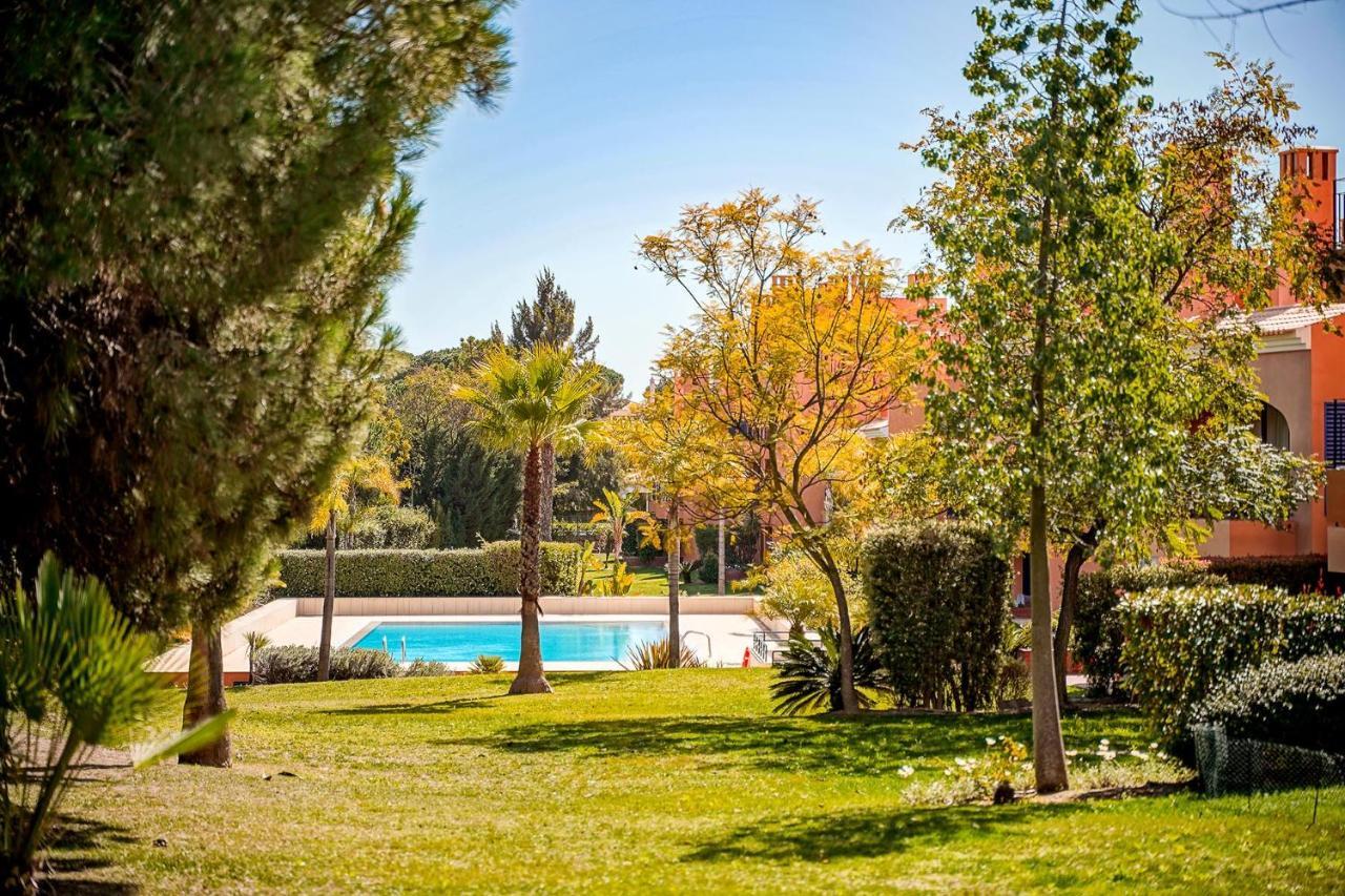 Al - Apartamento Vila Sol F5 T クアルテイラ エクステリア 写真