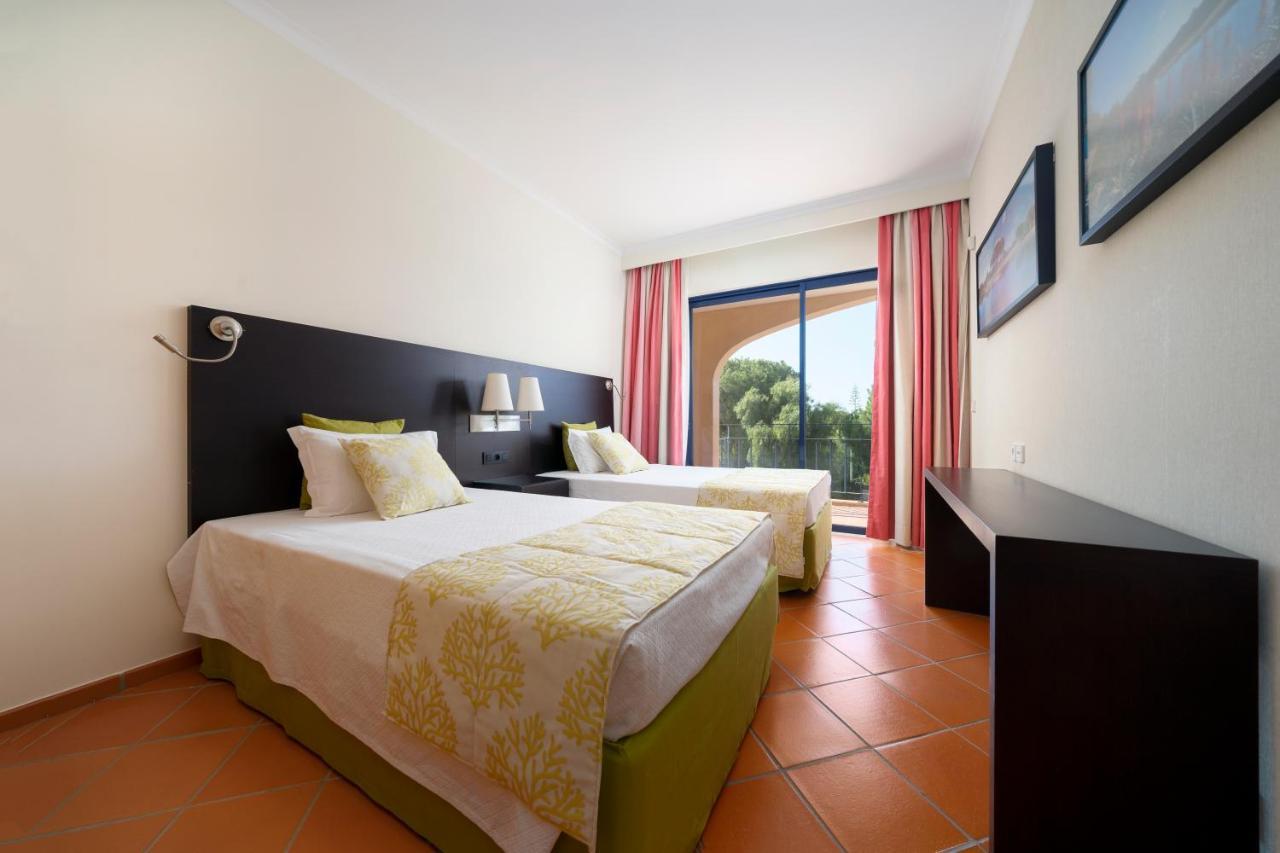 Al - Apartamento Vila Sol F5 T クアルテイラ エクステリア 写真